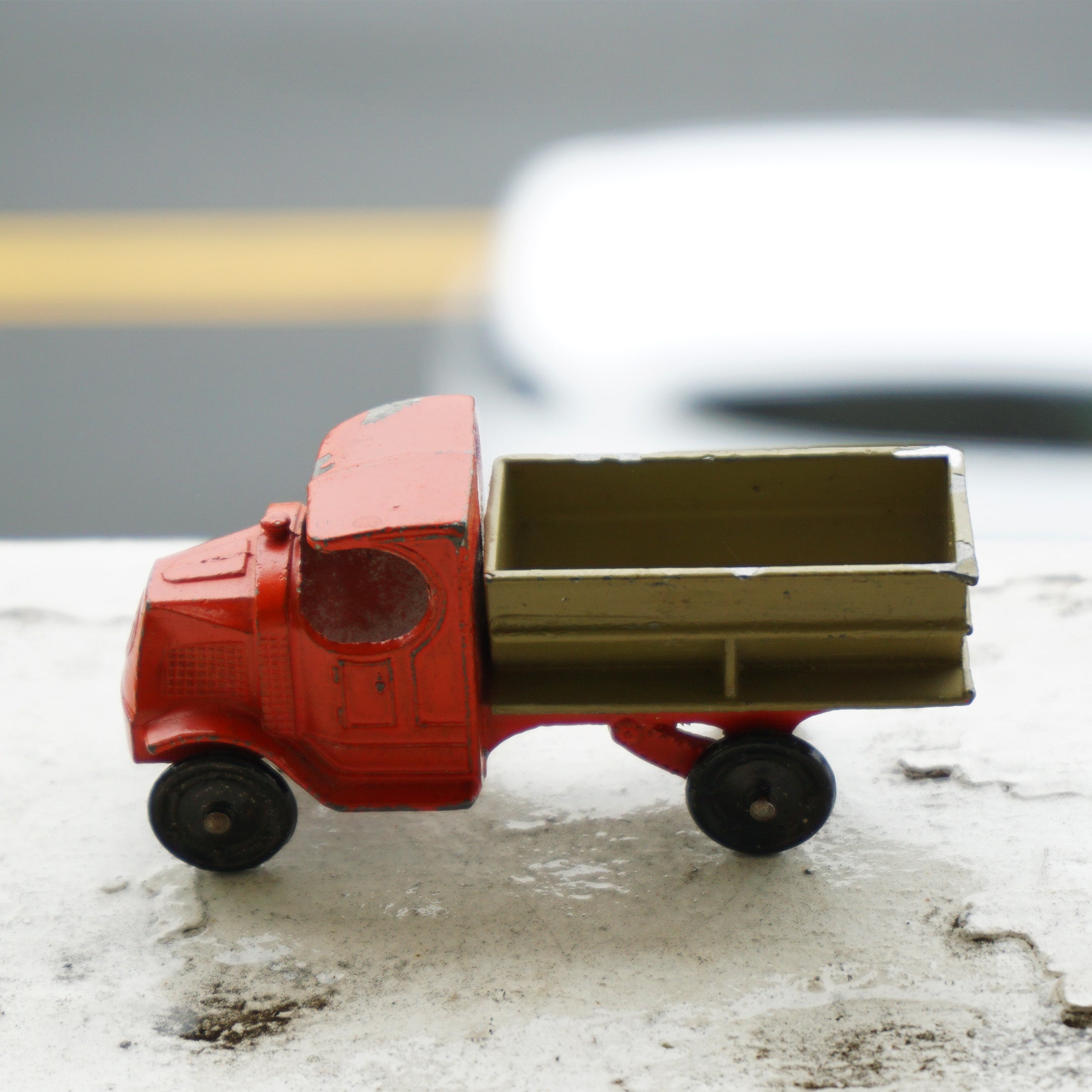 1925 Antique Diecast TOOTSIETOY Mack Coal Toy Truck