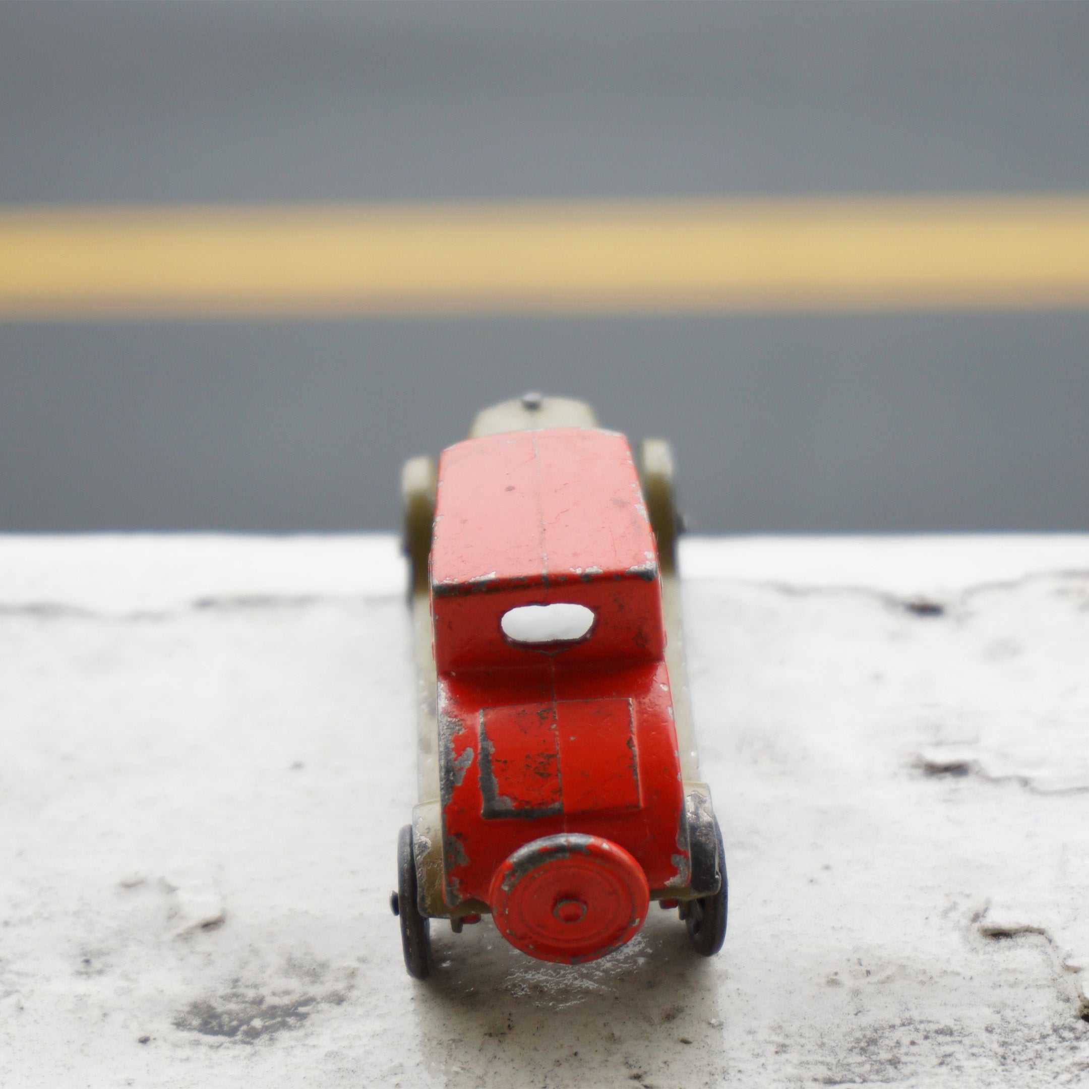 1927 Vintage Diecast TOOTSIETOY Red and Gold Oldsmobile Coupe Toy Car