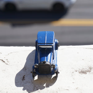 1928 Antique Diecast TOOTSIETOY Ford Model A Coupe Blue Toy Car. No. 4655