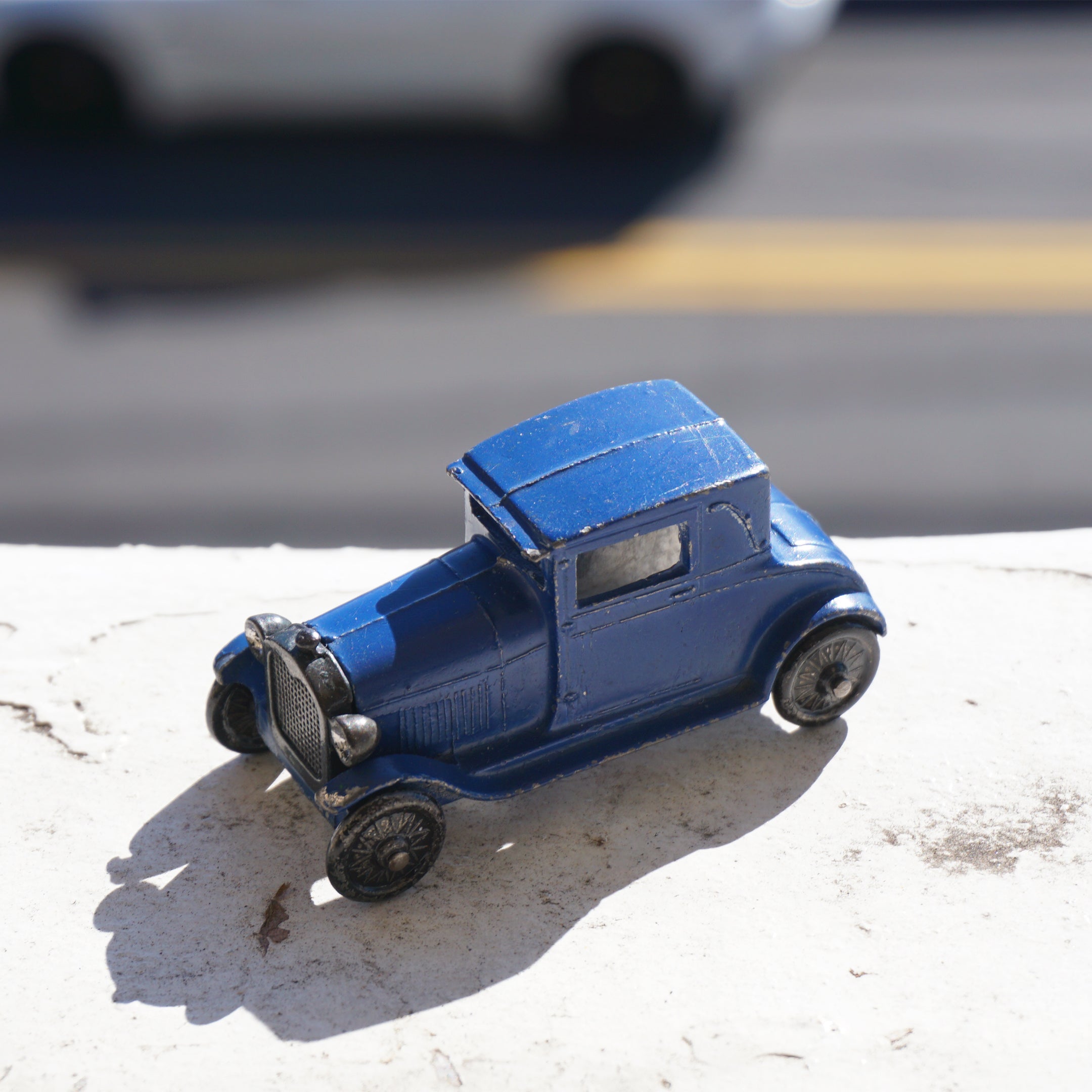 1928 Antique Diecast TOOTSIETOY Ford Model A Coupe Blue Toy Car. No. 4655