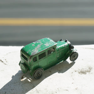 1929 Antique Diecast TOOTSIETOY Model A Sedan Green Model Toy Car. No. 6665