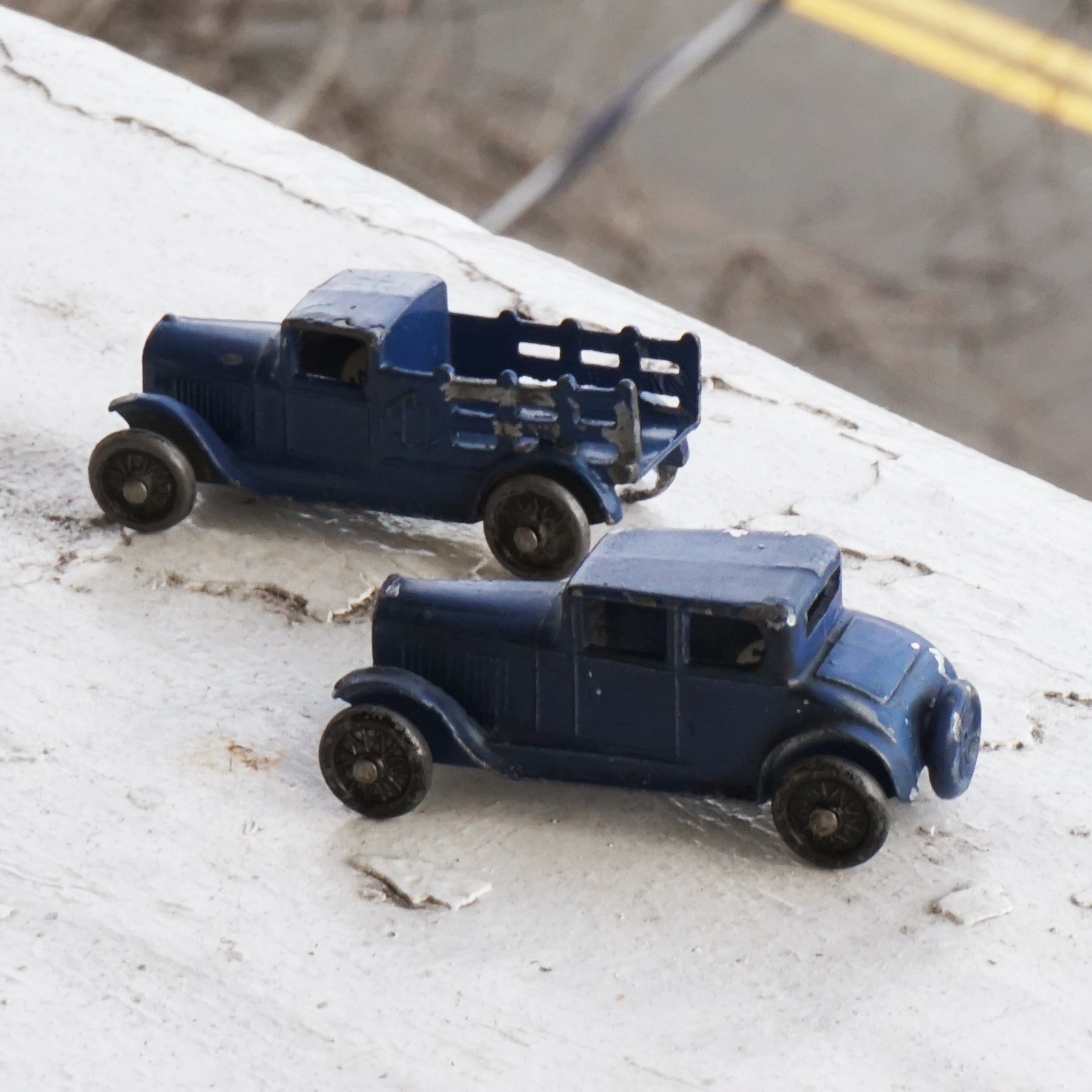 1932 2x Antique TOOTSIETOY #101 Buick Coupe Toy Car + #109 Ford Stake Truck TT