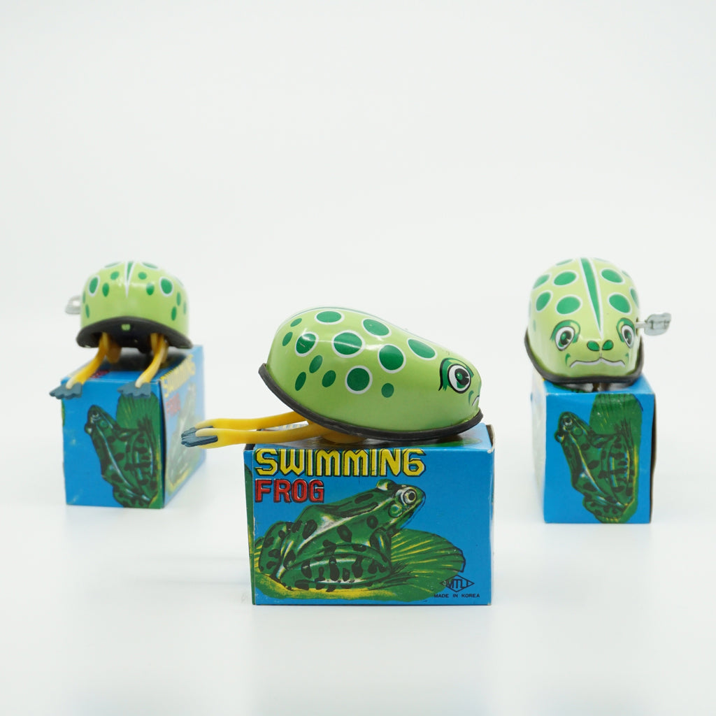 1960s Set of 3 Vintage Tin Litho MTU Wind-up Swimming Frogs. Made in Korea.