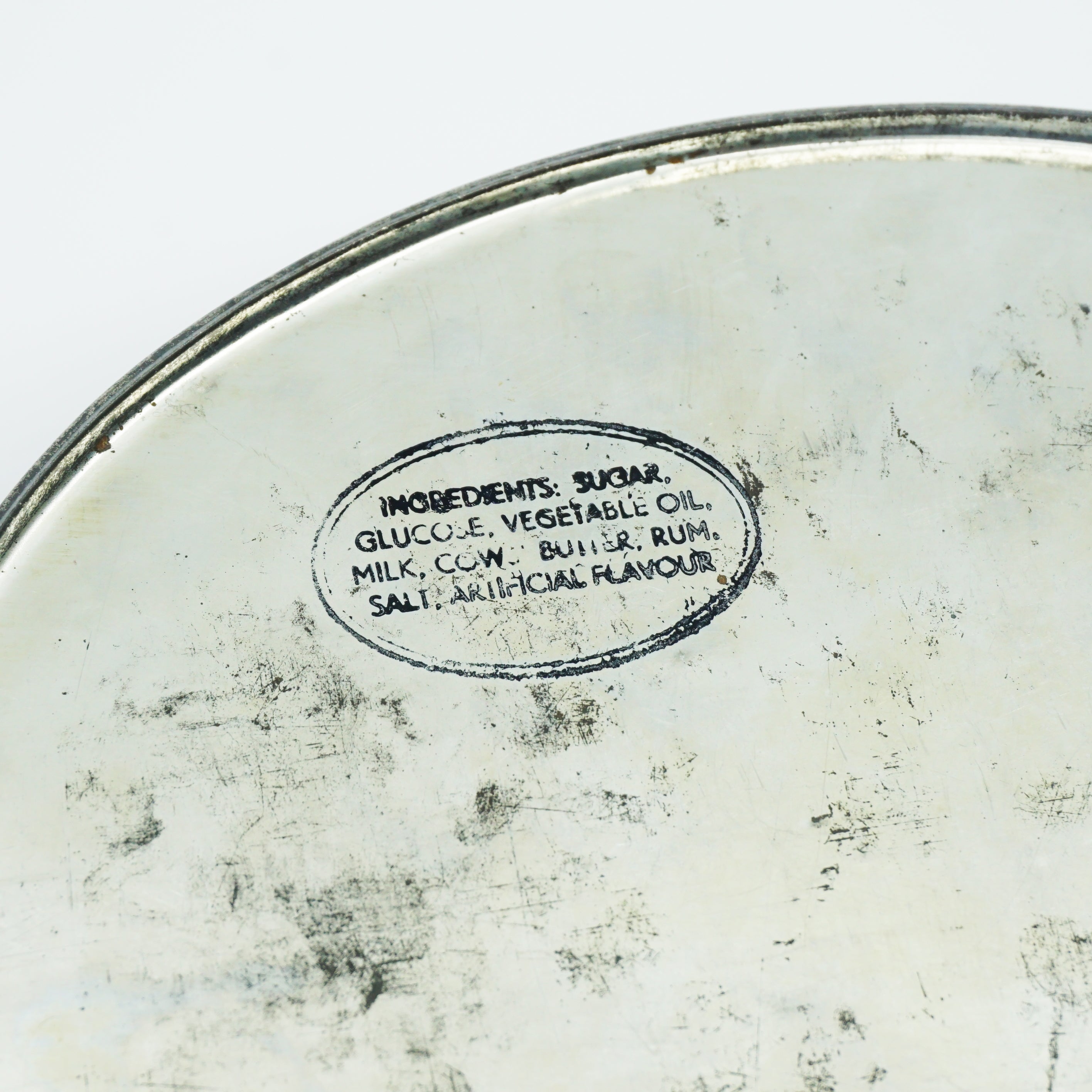 Vintage Riley's Brothers Tin Litho Oval Storage Container. Made in England. 8" Wide.