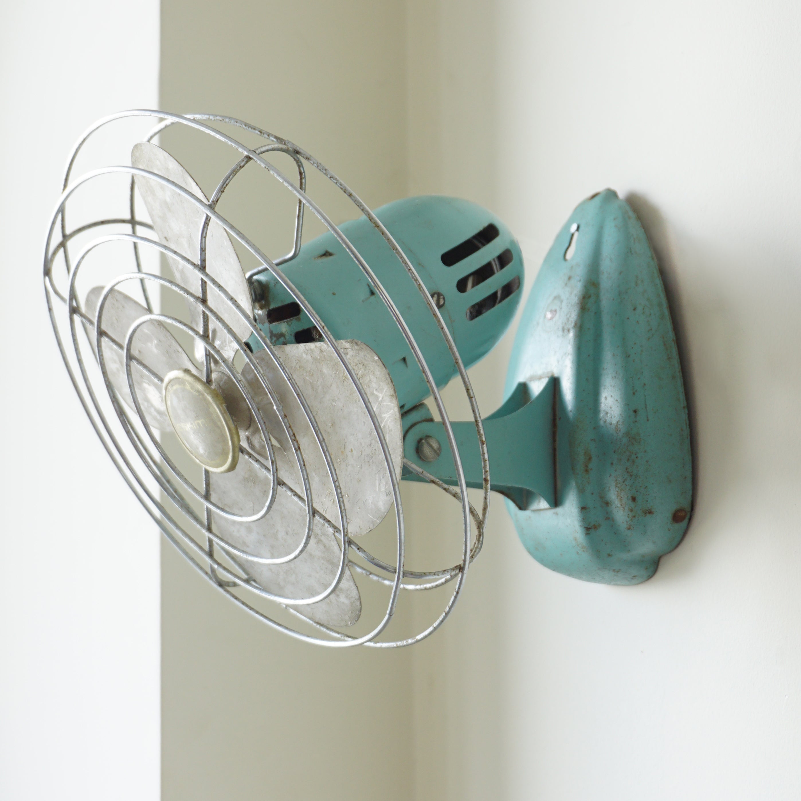 Art Deco Vintage Eskimo Open-Cage Desk/Wall Fan by McGraw Edison Co. in Turquoise