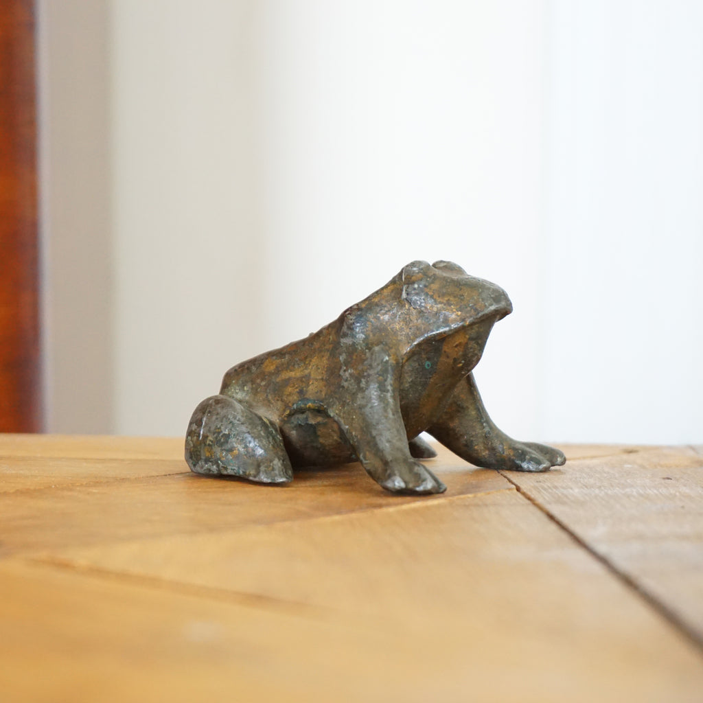 Antique Decor Cast Iron FROG Sculpture Figurine