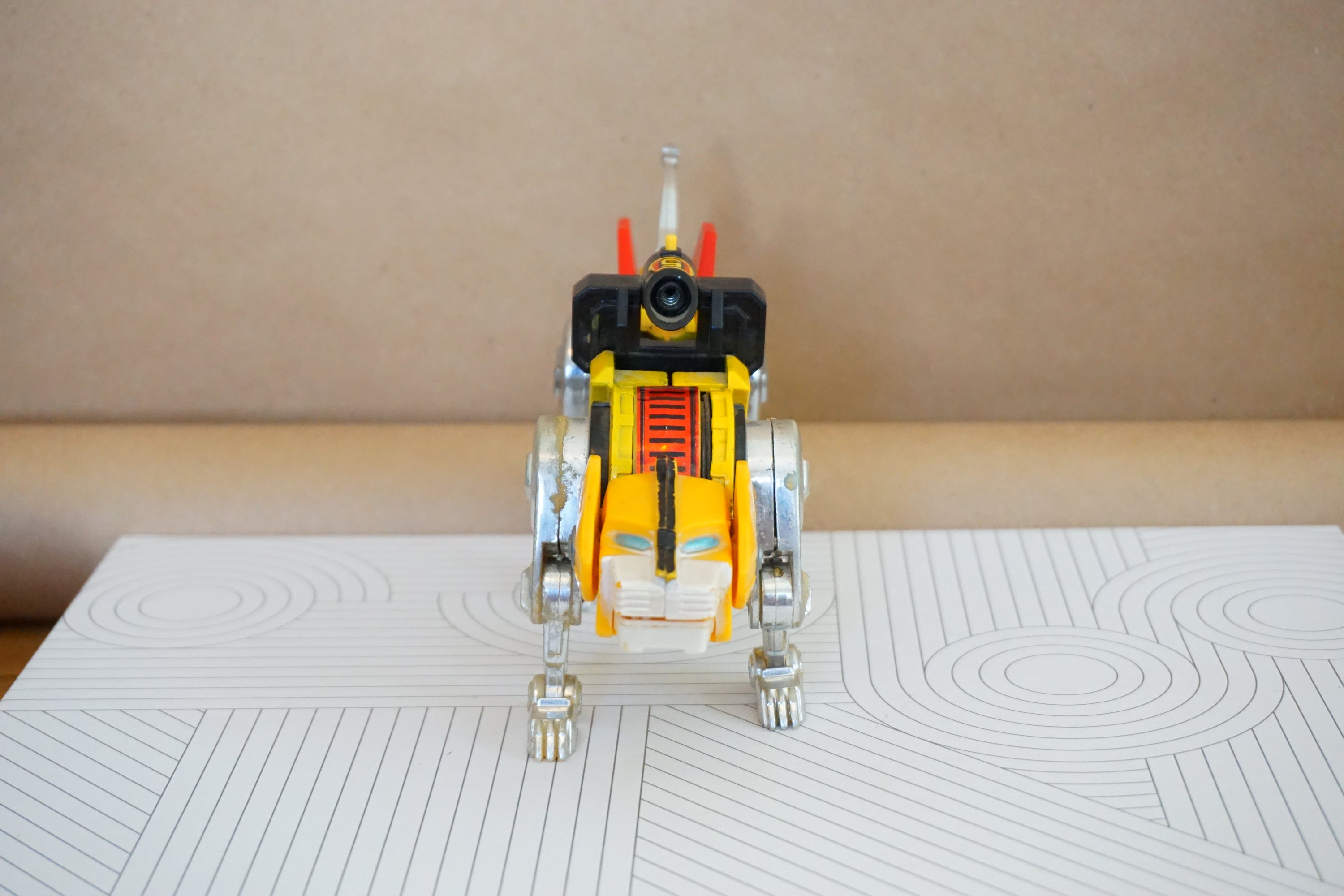 1981 Original "Voltron Lions Panosh Place" Yellow Lion Transformer Leg, Vintage