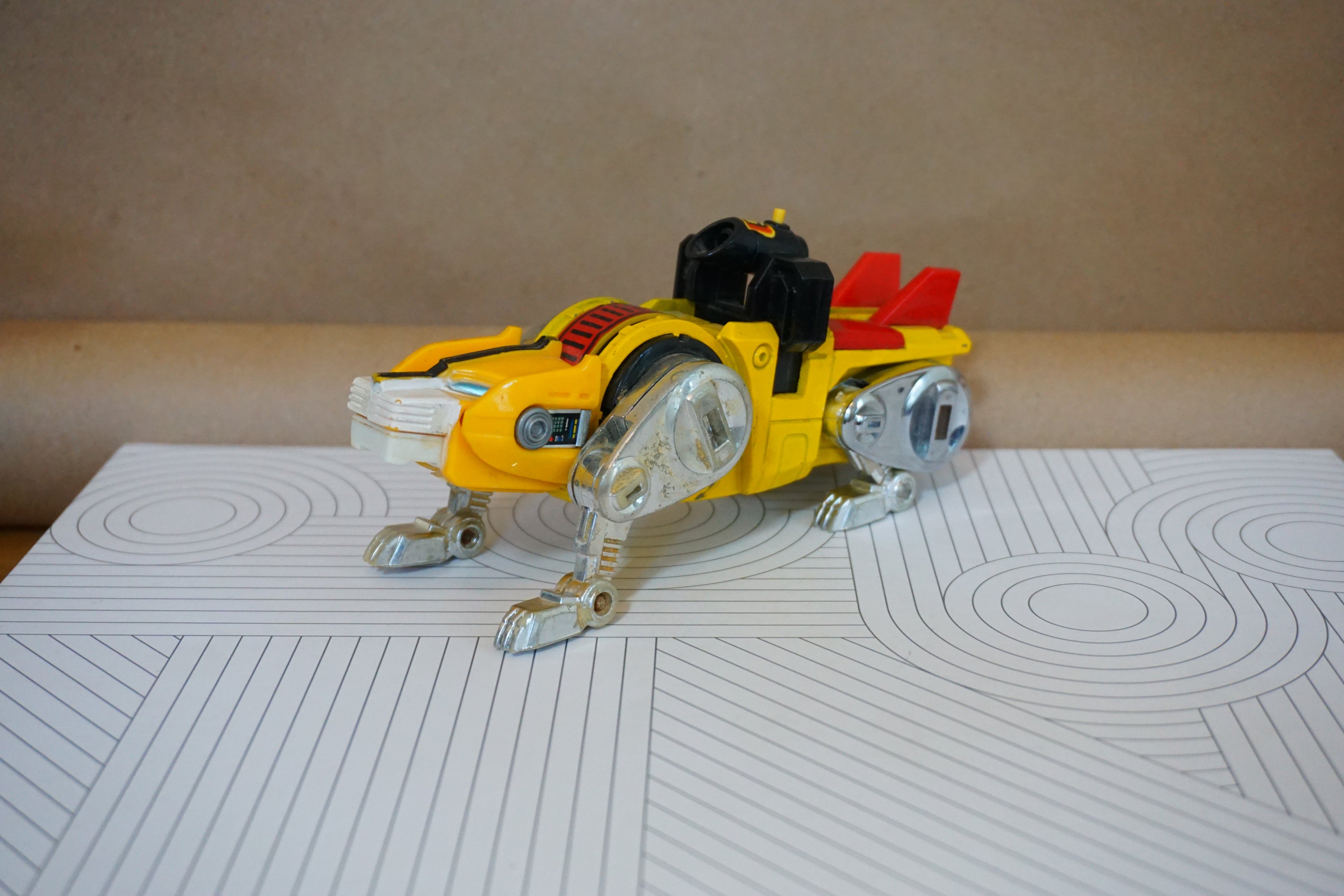 1981 Original "Voltron Lions Panosh Place" Yellow Lion Transformer Leg, Vintage