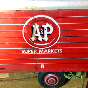 Mid-Century Vintage Tin LItho MARX/LUMAR A&P Supermarket Advertising Toy Truck #1859
