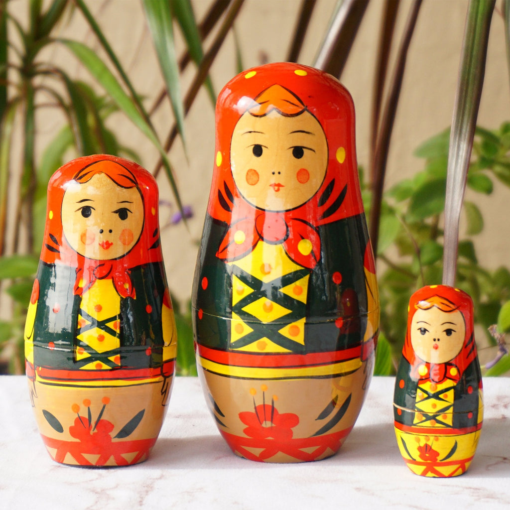 Hand Painted Wood Matryoshka "Матрёшка" Traditional Russian Nesting Dolls. Set of 3.